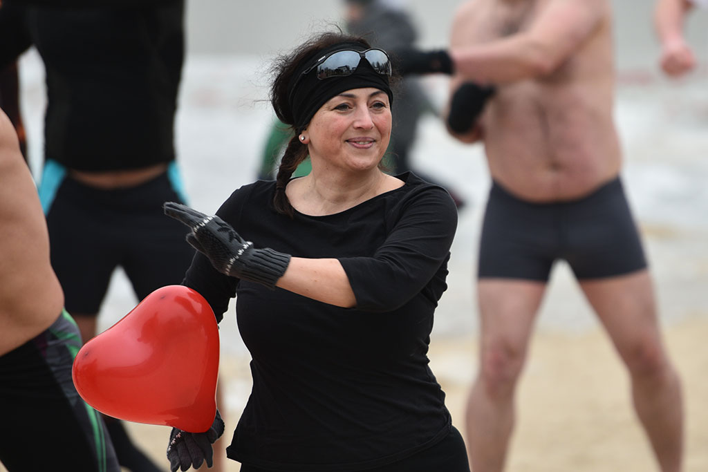 Walentynkowe zumba party i kąpiel legnickich morsów