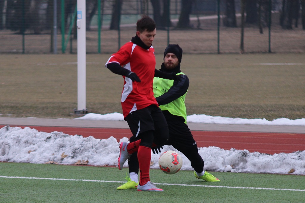 Piłkarskie sparingi: Ikar lepszy od juniorów Polkowic