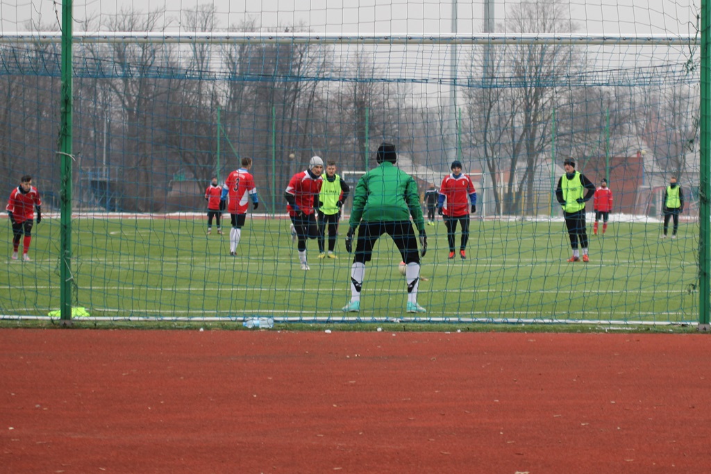 Piłkarskie sparingi: Ikar lepszy od juniorów Polkowic
