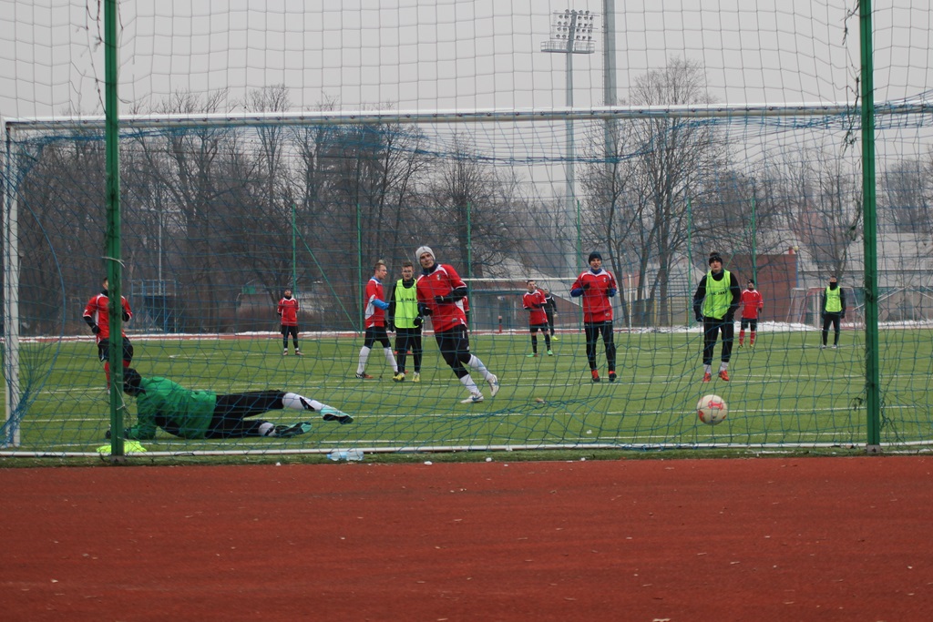 Piłkarskie sparingi: Ikar lepszy od juniorów Polkowic