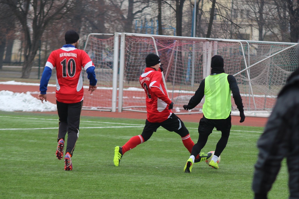 Piłkarskie sparingi: Ikar lepszy od juniorów Polkowic
