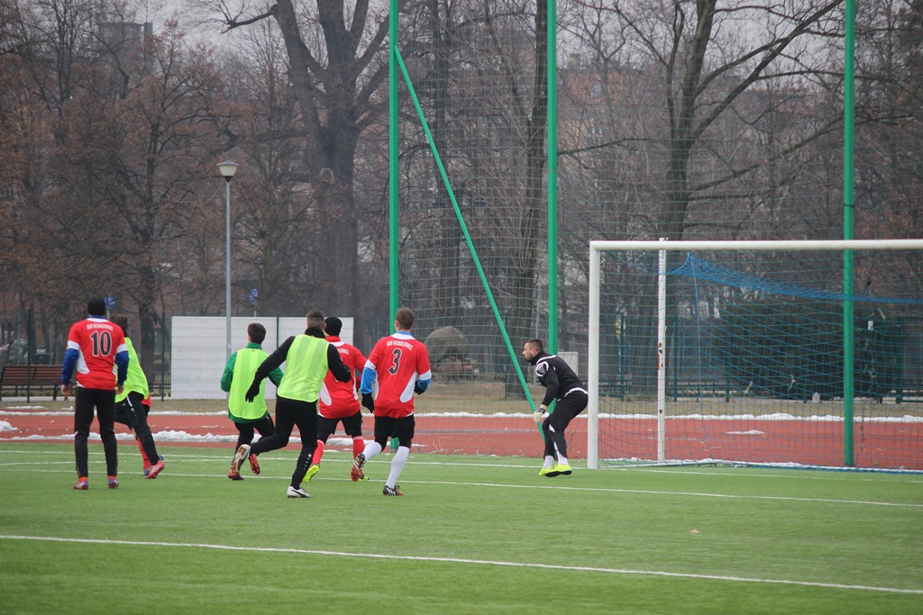 Piłkarskie sparingi: Ikar lepszy od juniorów Polkowic