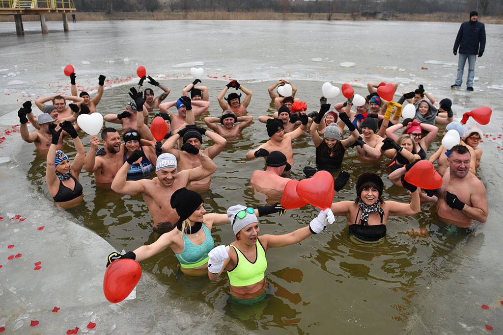 Walentynkowe zumba party i kąpiel legnickich morsów