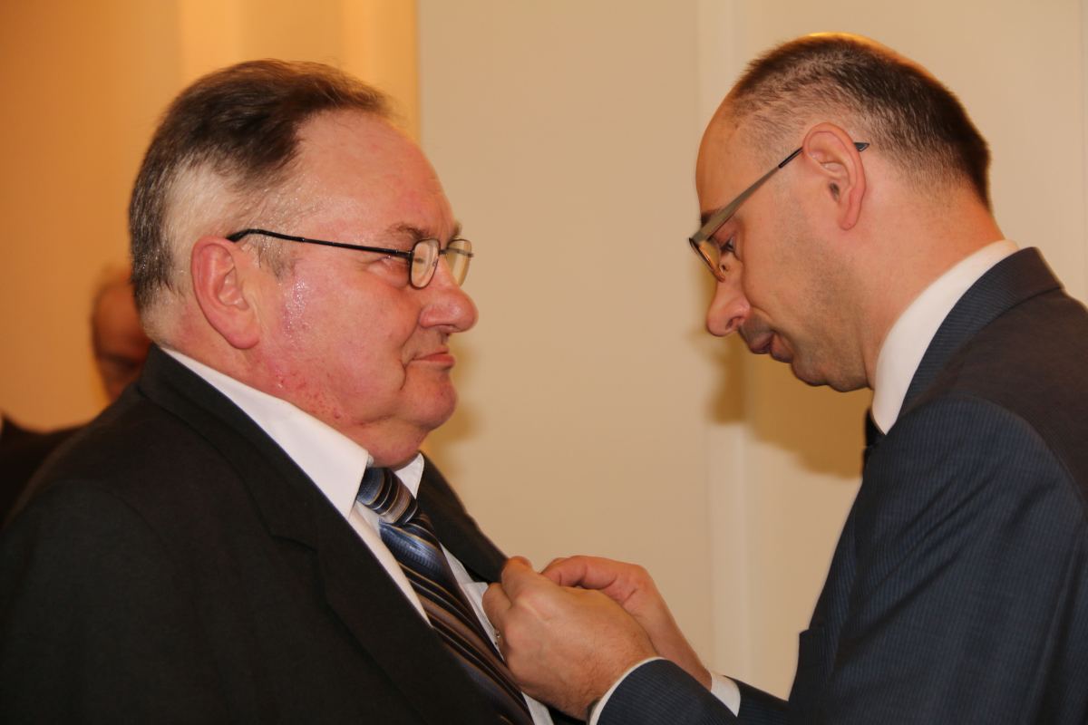 Kolejni legniczanie z  Krzyżami Wolności i Solidarności
