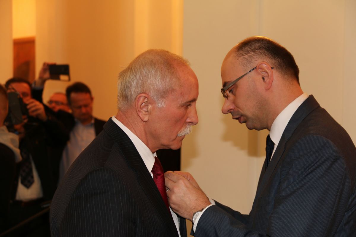 Kolejni legniczanie z  Krzyżami Wolności i Solidarności