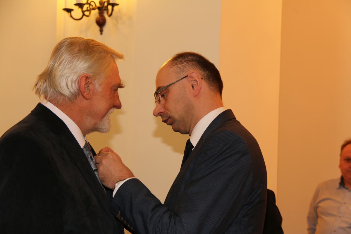 Kolejni legniczanie z  Krzyżami Wolności i Solidarności