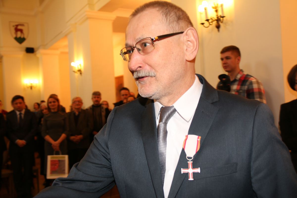 Kolejni legniczanie z  Krzyżami Wolności i Solidarności