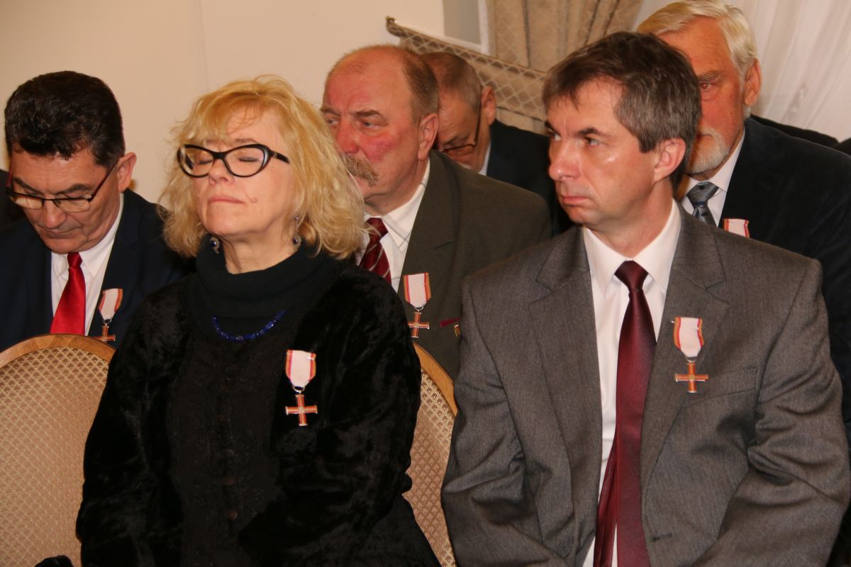 Kolejni legniczanie z  Krzyżami Wolności i Solidarności