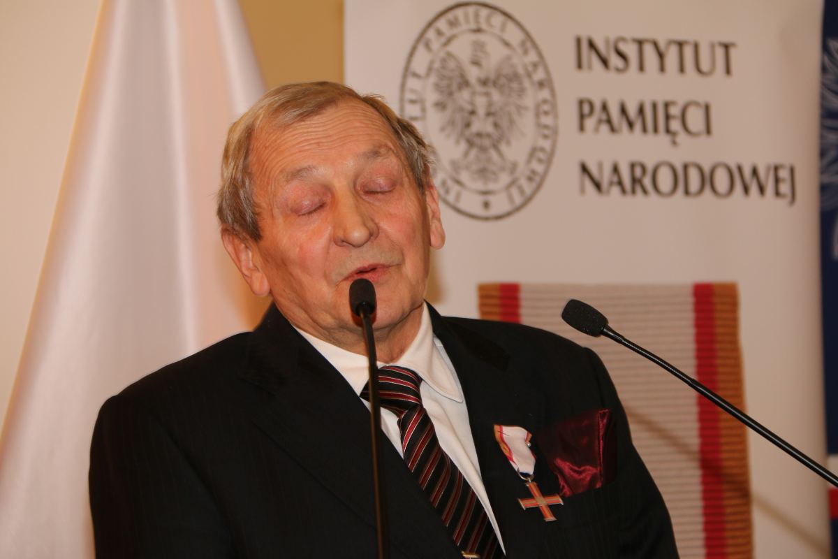 Kolejni legniczanie z  Krzyżami Wolności i Solidarności