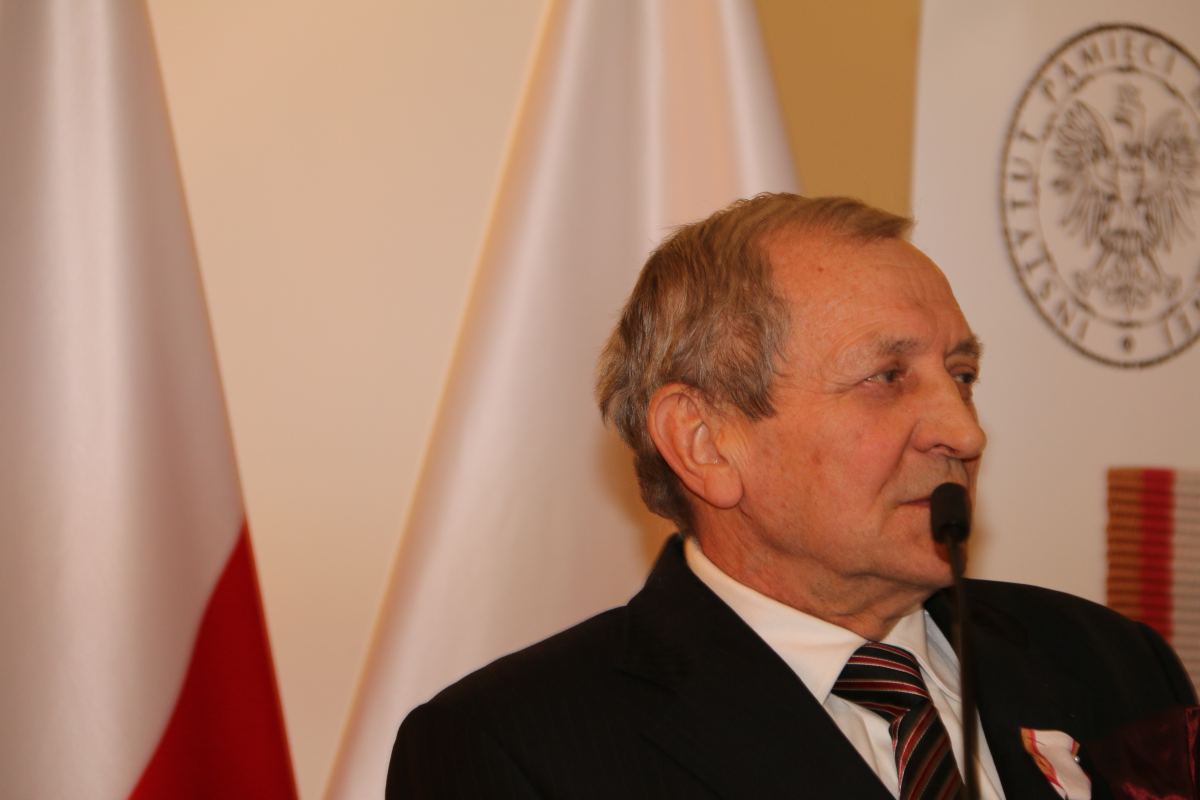 Kolejni legniczanie z  Krzyżami Wolności i Solidarności