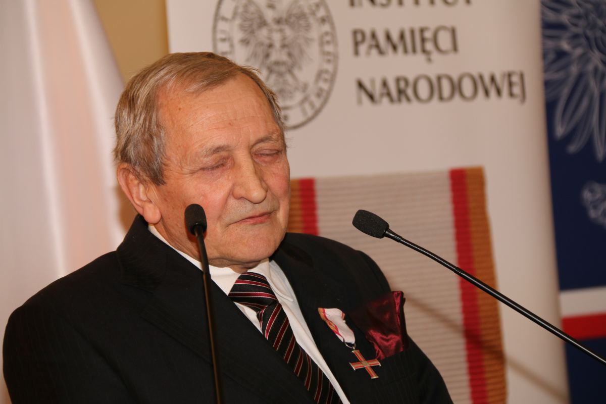 Kolejni legniczanie z  Krzyżami Wolności i Solidarności