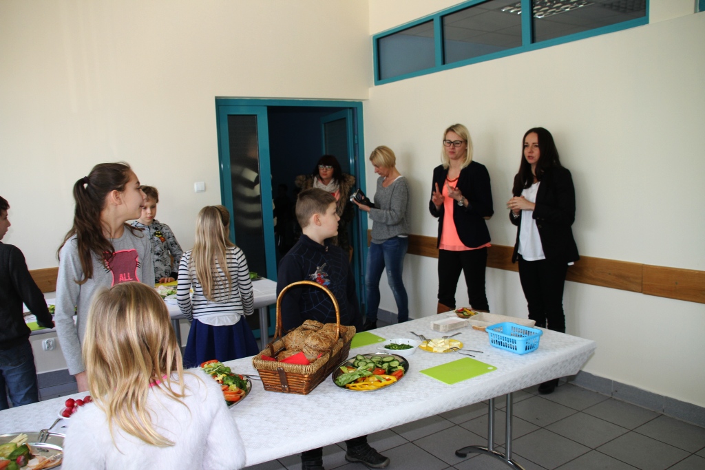 Tworzyli i pałaszowali kanapkowe kompozycje wspólnie z Osir – em