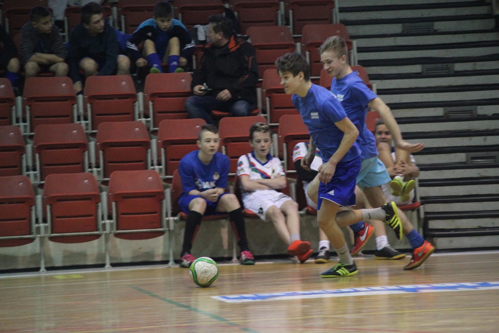 Na Lotniczej odbył się halowy turniej piłki nożnej Złoty Gol