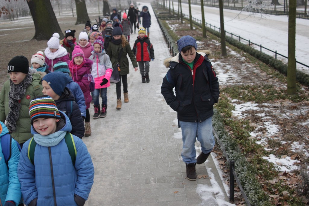 Uczestnicy półkolonii zimowych w Kunicach nie nudzą się