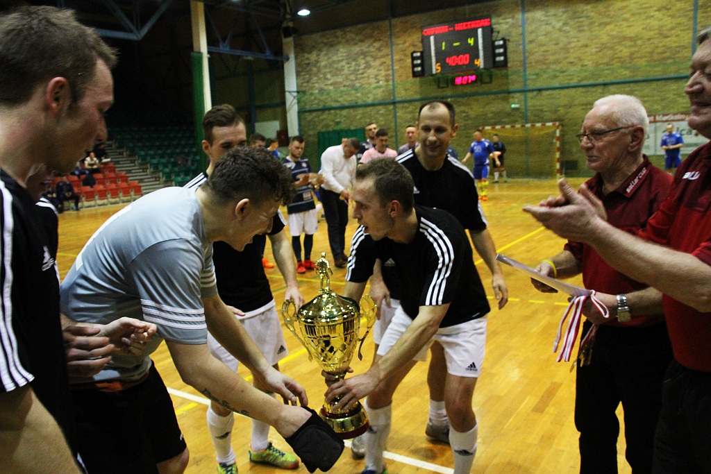 Wietrzak Team został zwycięzcą Legnickiej Ligi Halowej