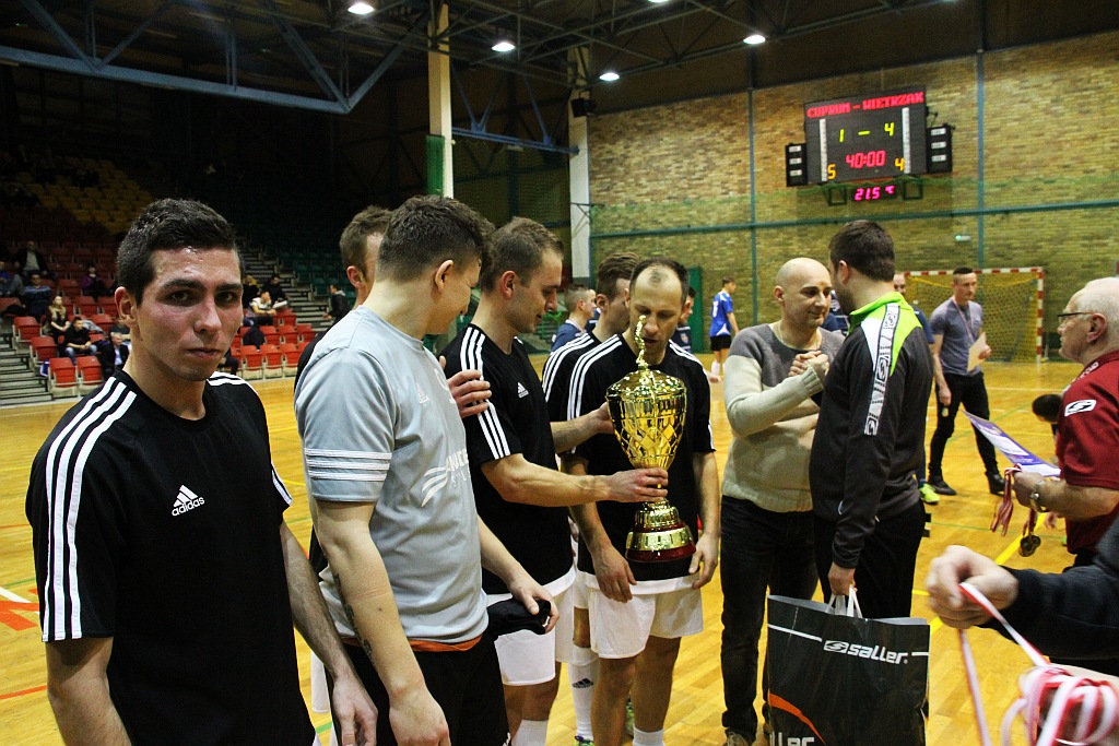 Wietrzak Team został zwycięzcą Legnickiej Ligi Halowej