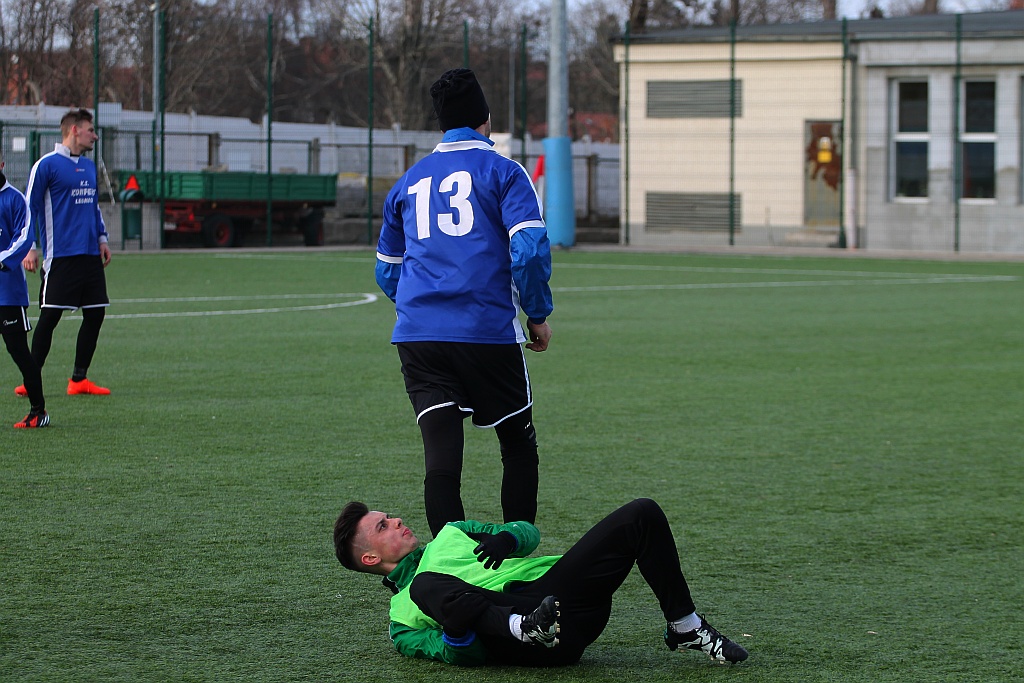 Konfeks w formie przed ligą. Sparingowa wygrana z A-klasowcem