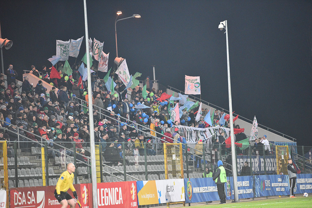 Piłkarze Miedzi Legnica wygrali pierwszy w tym roku ligowy mecz