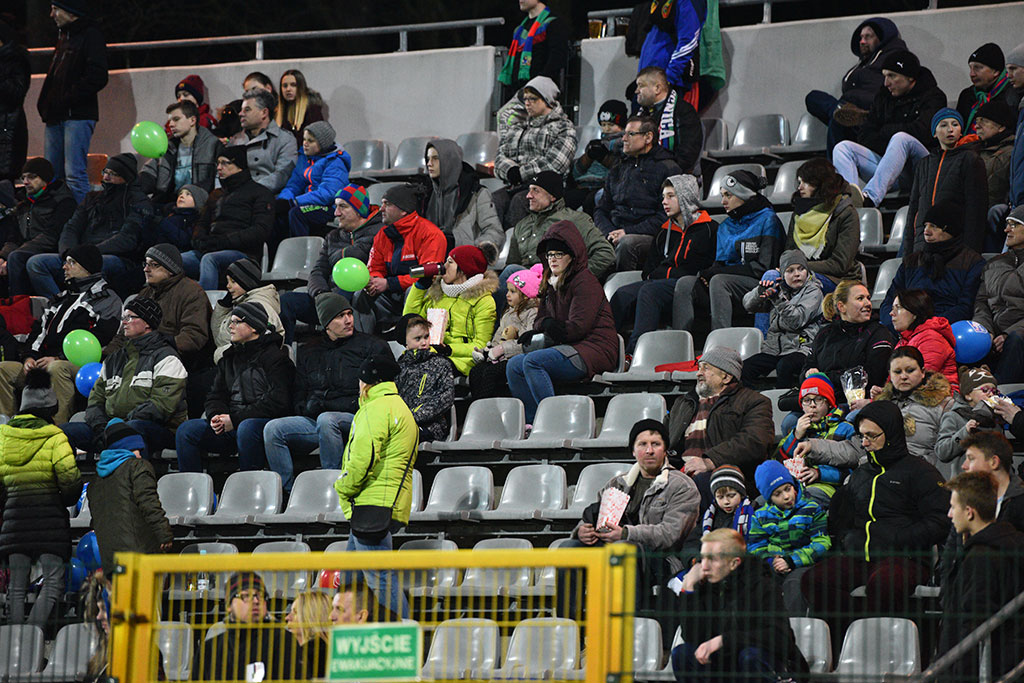 Piłkarze Miedzi Legnica wygrali pierwszy w tym roku ligowy mecz