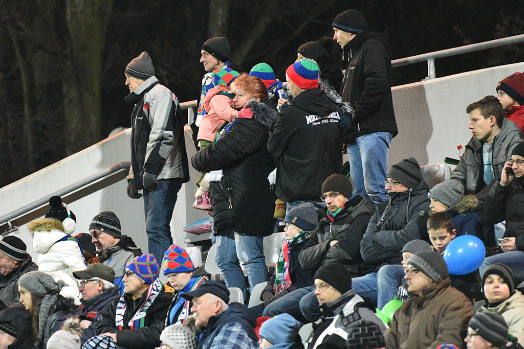 Piłkarze Miedzi Legnica wygrali pierwszy w tym roku ligowy mecz