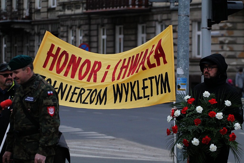 Oddali hołd Żołnierzom Wyklętym pod obeliskiem przy Muzealnej