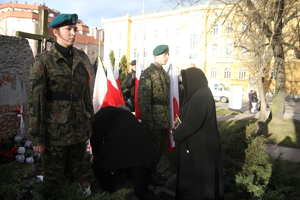 Oddali hołd Żołnierzom Wyklętym pod obeliskiem przy Muzealnej