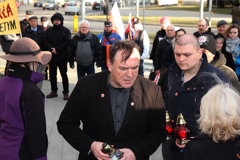 Oddali hołd Żołnierzom Wyklętym pod obeliskiem przy Muzealnej