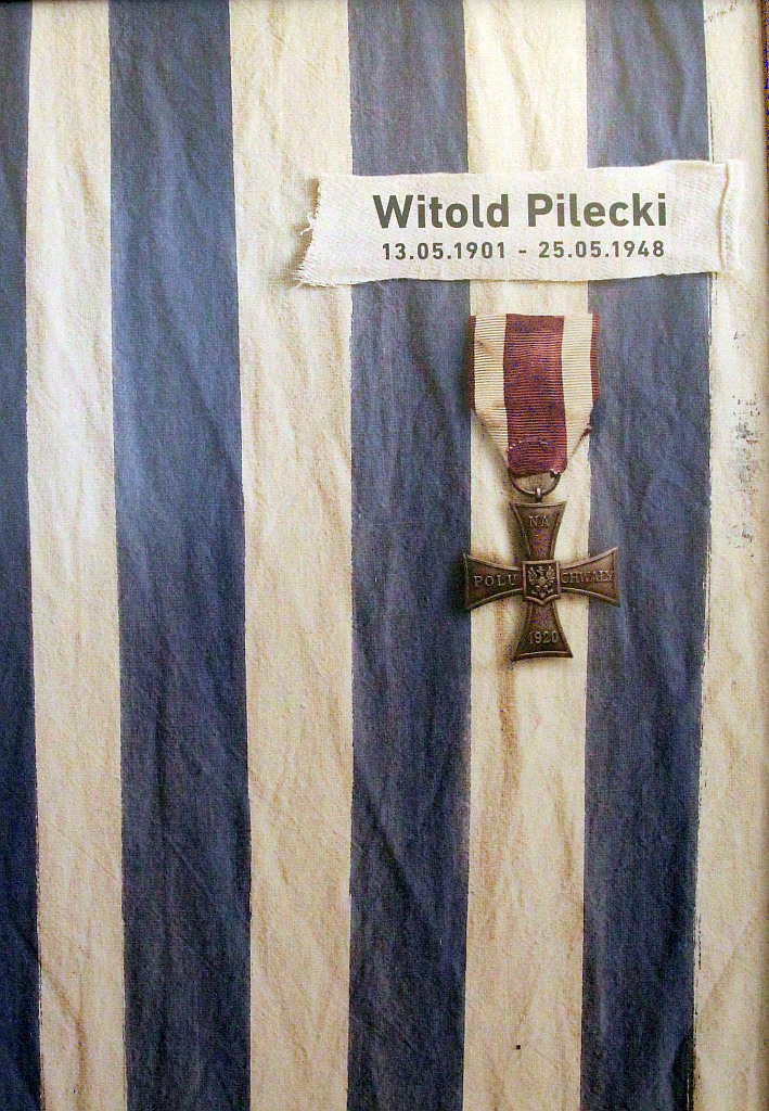 Rotmistrz Pilecki - Bohater Niezwyciężony. Wystawa plakatu