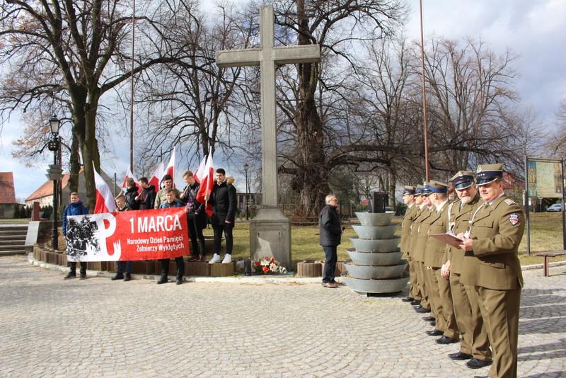 Mieszkańcy Legnickiego Pola oddali hołd Żołnierzom Wyklętym