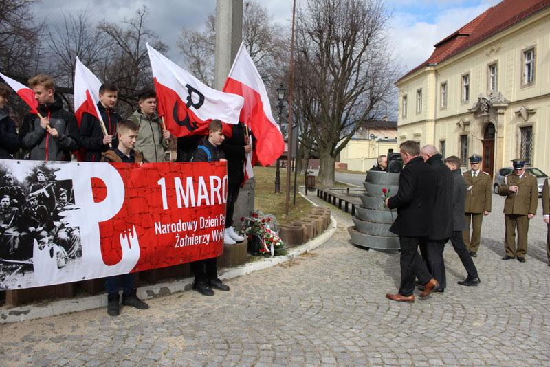 Mieszkańcy Legnickiego Pola oddali hołd Żołnierzom Wyklętym