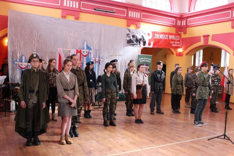 Mieszkańcy Legnickiego Pola oddali hołd Żołnierzom Wyklętym