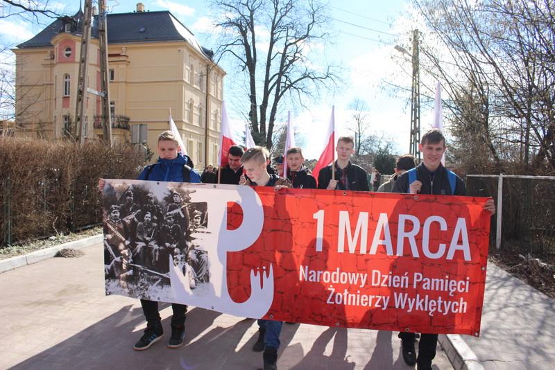 Mieszkańcy Legnickiego Pola oddali hołd Żołnierzom Wyklętym