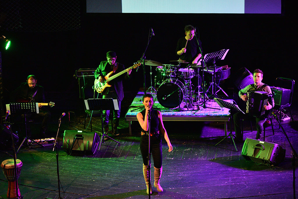 Wielki koncert przeciwko rasizmowi w Teatrze Modrzejewskiej