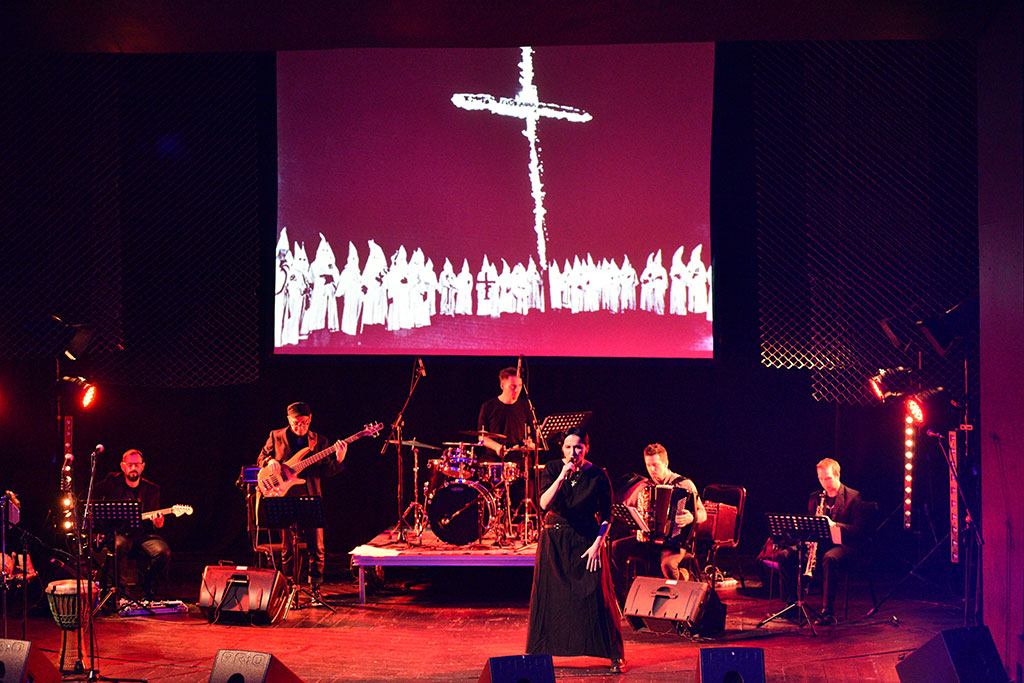 Wielki koncert przeciwko rasizmowi w Teatrze Modrzejewskiej