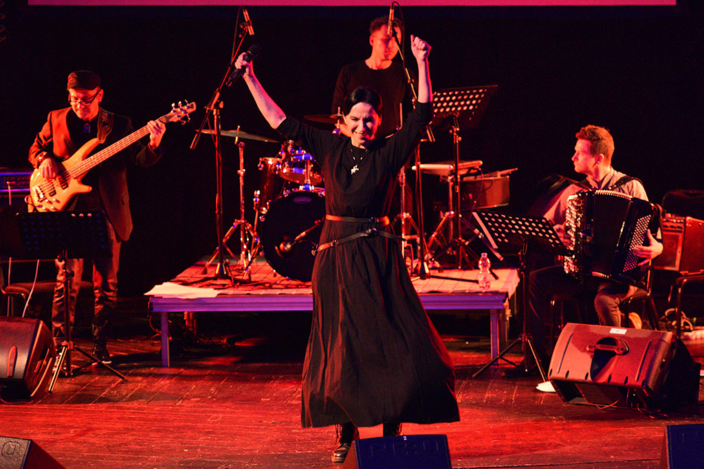 Wielki koncert przeciwko rasizmowi w Teatrze Modrzejewskiej