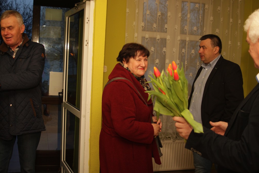 Koń Polski bawił mieszkanki gminy Kunice z okazji Dnia Kobiet