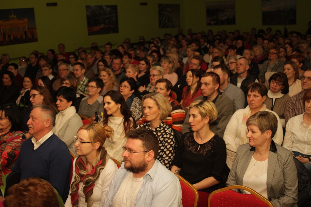 Koń Polski bawił mieszkanki gminy Kunice z okazji Dnia Kobiet