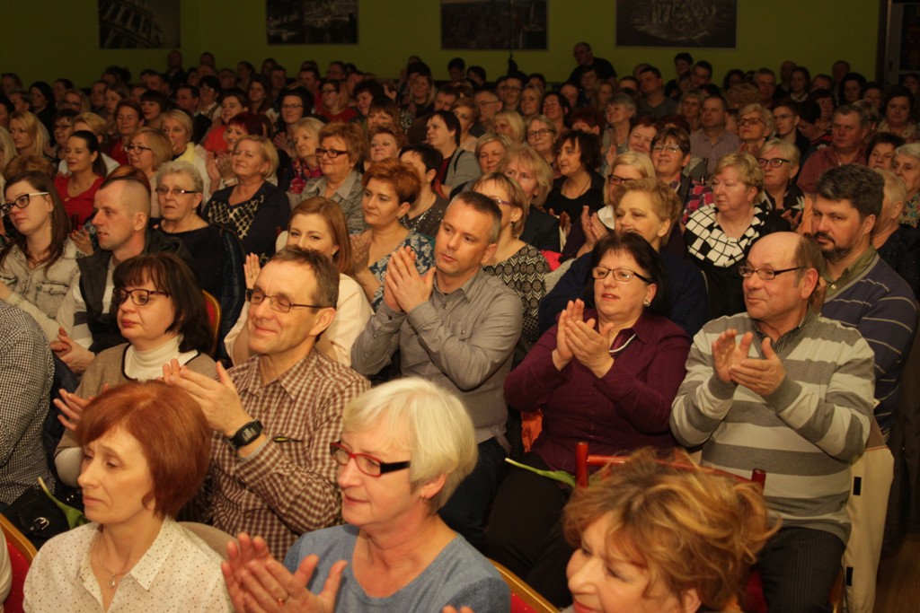 Koń Polski bawił mieszkanki gminy Kunice z okazji Dnia Kobiet