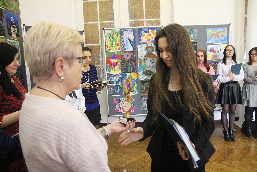 Karolina Chrzanowska z ILO wygrała Konkurs Ośmiu Wspaniałych