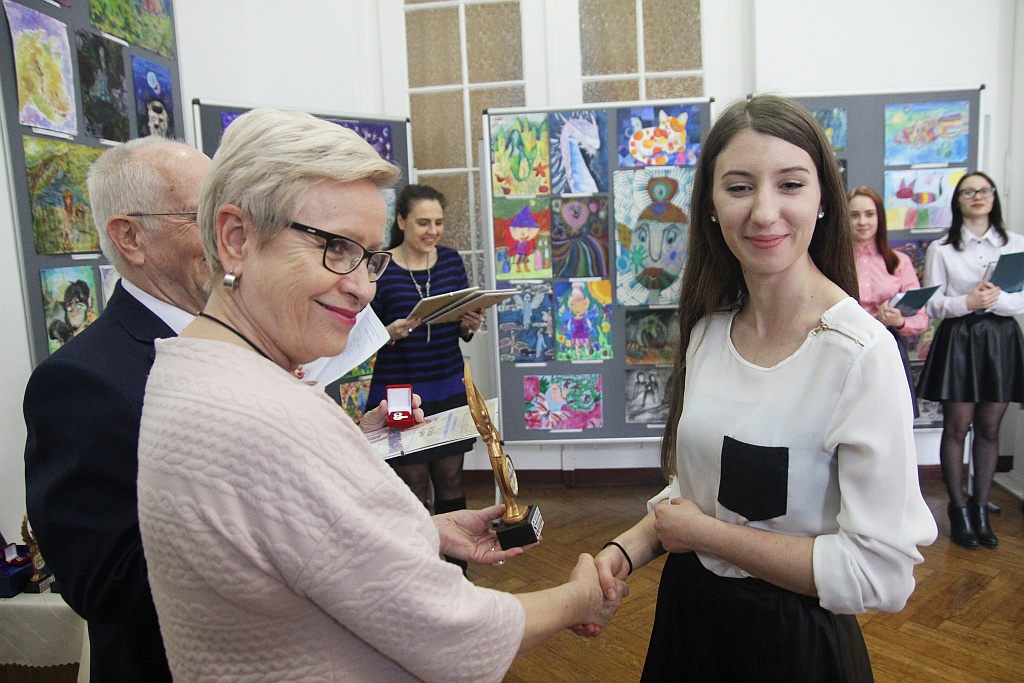 Karolina Chrzanowska z ILO wygrała Konkurs Ośmiu Wspaniałych