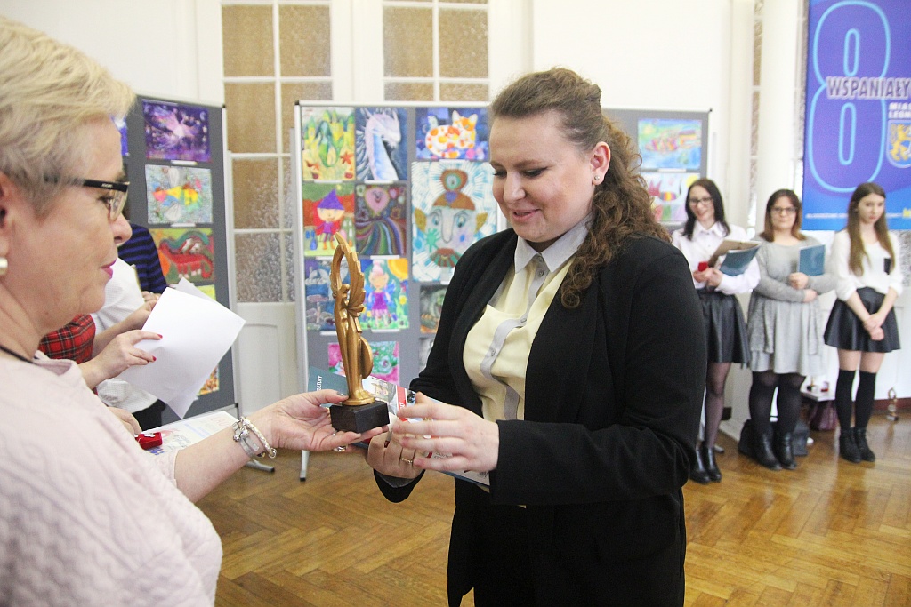 Karolina Chrzanowska z ILO wygrała Konkurs Ośmiu Wspaniałych
