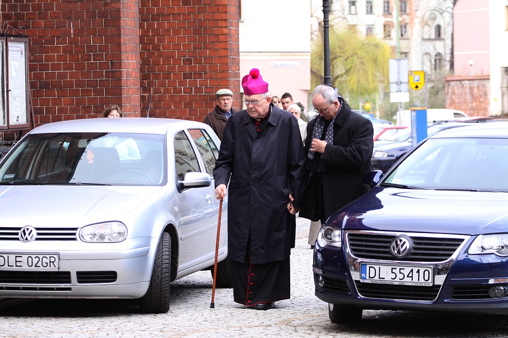 Zmarł Tadeusz Rybak - pierwszy biskup legnicki. Pogrzeb w sobotę