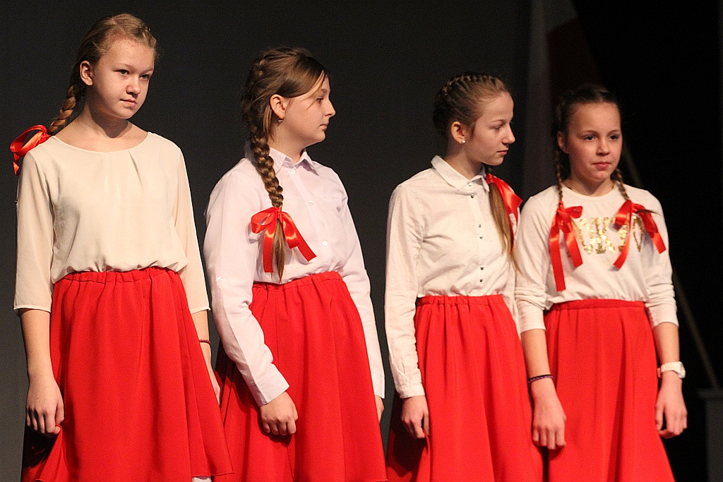 Agata Sopata i Julia Żądło wystąpią w etapie wojewódzkim