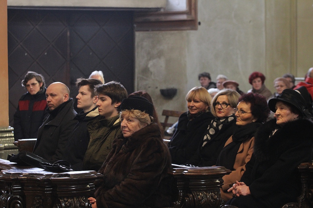 Uroczystości pogrzebowe księdza biskupa Tadeusza Rybaka cz1