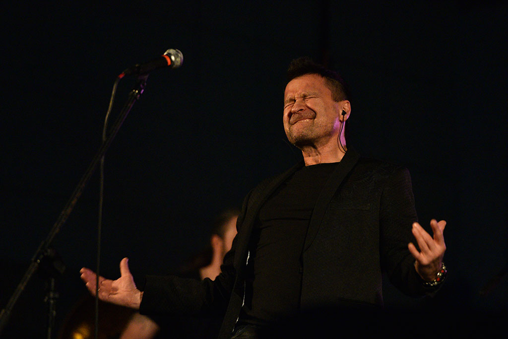 Jacek Kawalec zaśpiewał Joe Cockera w Galerii Piastów