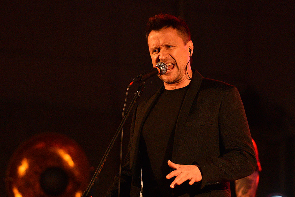 Jacek Kawalec zaśpiewał Joe Cockera w Galerii Piastów