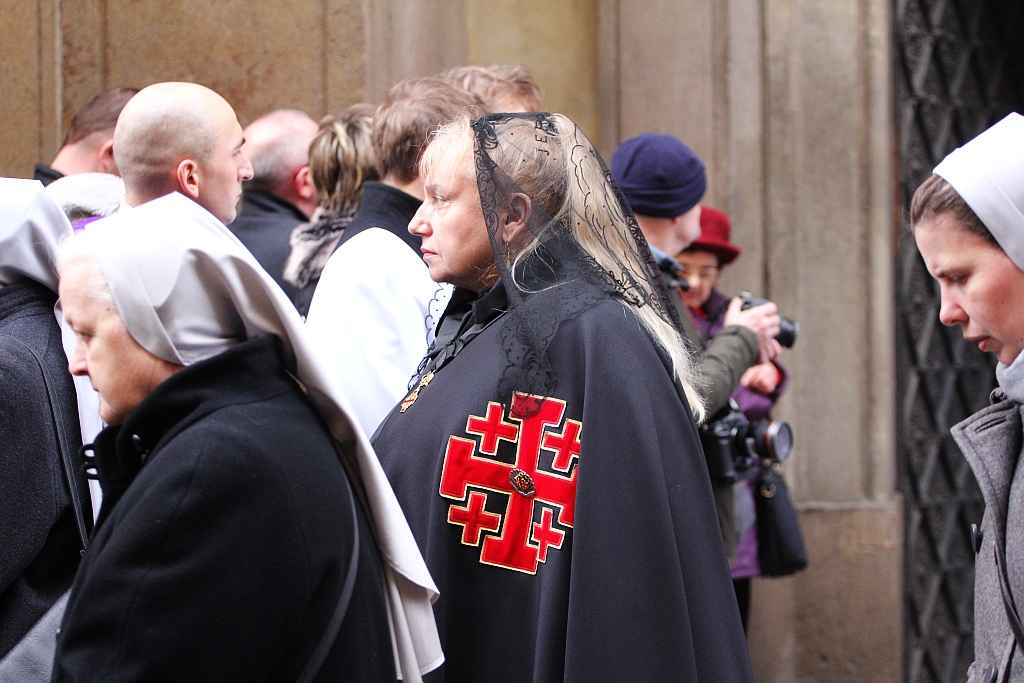 Uroczystości pogrzebowe księdza biskupa Tadeusza Rybaka cz1