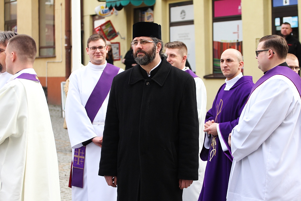 Uroczystości pogrzebowe księdza biskupa Tadeusza Rybaka cz1