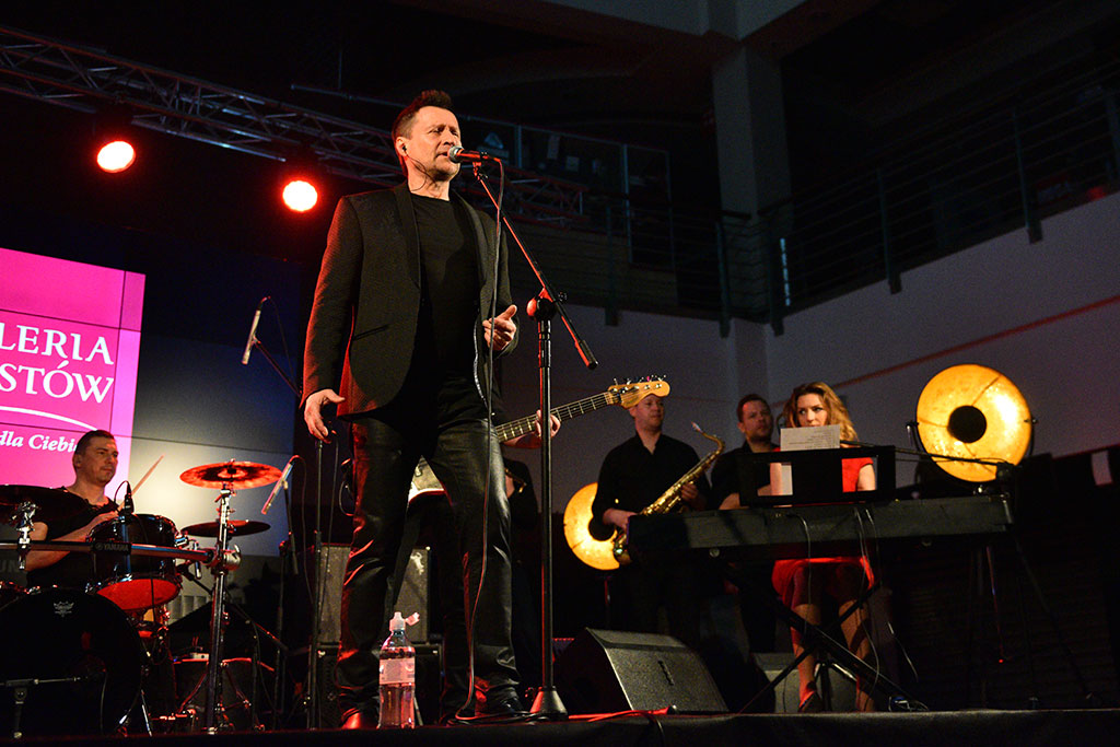 Jacek Kawalec zaśpiewał Joe Cockera w Galerii Piastów
