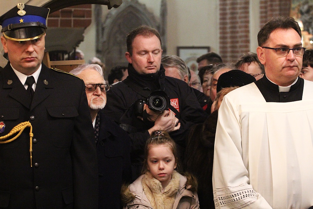 Uroczystości pogrzebowe księdza biskupa Tadeusza Rybaka cz2
